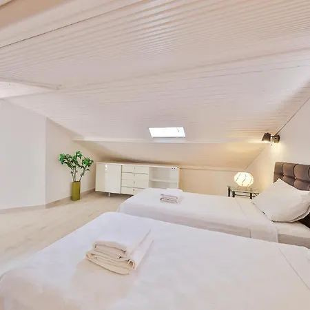 Seftali Seaview 4 Beds Villa